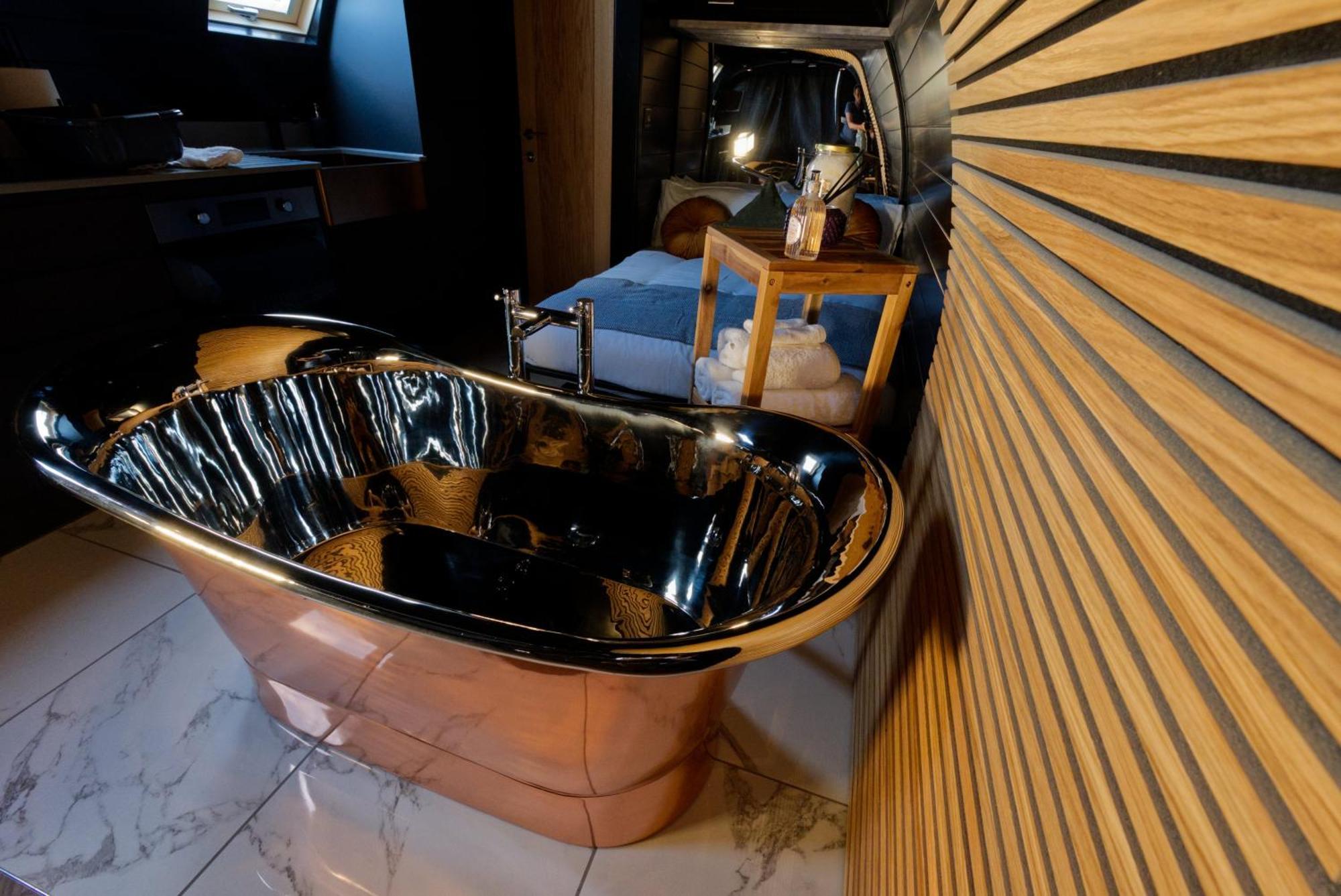North Coast 500 Pods Hotell Achmelvich Exteriör bild